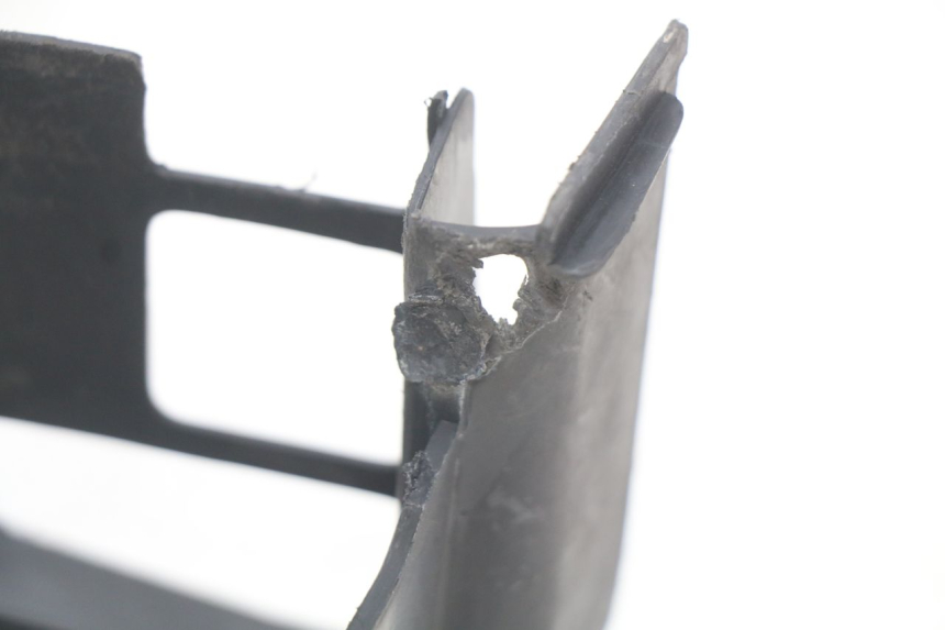 photo de CACHE CYLINDRE MBK BOOSTER SPIRIT 50 (2004 - 2017) - Gros plan technique