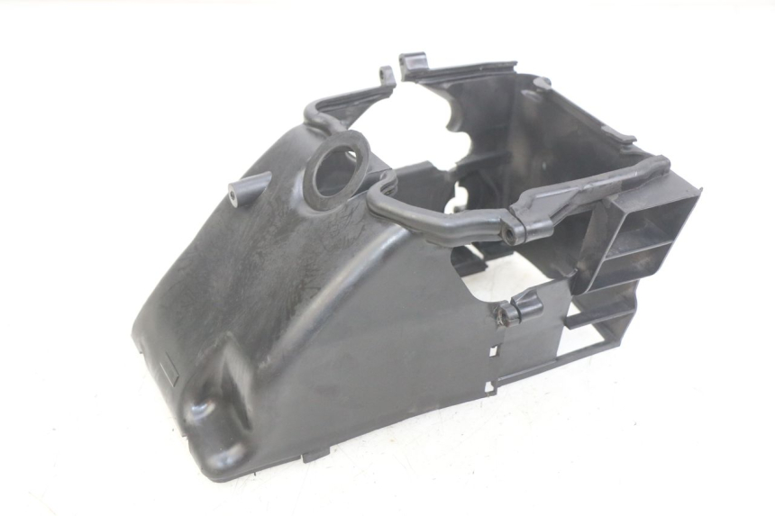 photo de CACHE CYLINDRE PEUGEOT CITYSTAR AIR 125 (2014 - 2017) - Gros plan technique