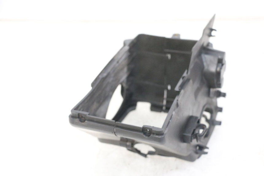 photo de CACHE CYLINDRE DAELIM BESBI 125 (2007 - 2008) - Zoom état d’usage