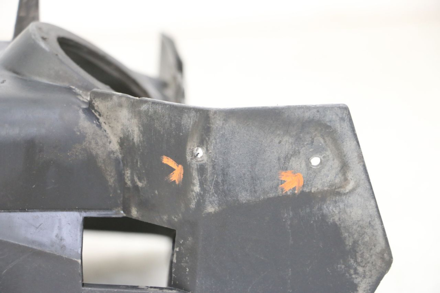 photo de CACHE CYLINDRE PEUGEOT ELYSTAR 50 (2002 - 2014) - Gros plan technique