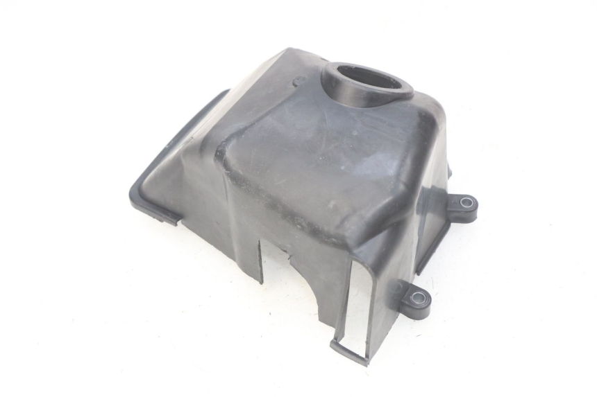 photo de CACHE CYLINDRE PEUGEOT LUDIX 50 (2008 - 2017) - Gros plan technique