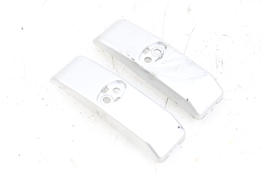 photo de CACHE CYLINDRE MOTO GUZZI NORGE 8V GT 1200 (2011 - 2016) - Zoom état d’usage