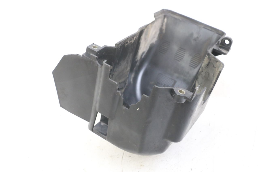 photo de CACHE CYLINDRE PEUGEOT SPEEDFIGHT 100 (1997 - 2007) - Gros plan technique