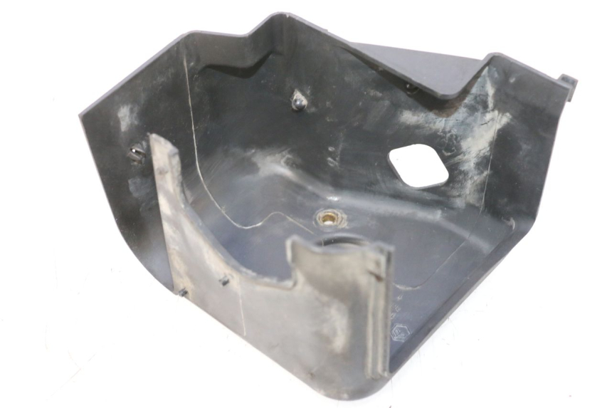 photo de CACHE CYLINDRE APRILIA SR MOTARD 50 (2012 - 2018) - Zoom état d’usage