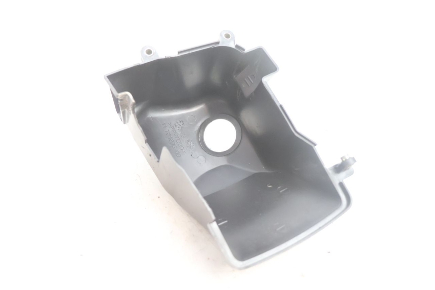 photo de CACHE CYLINDRE PEUGEOT STREETZONE NAKED 2T 50 (2014 - 2018) - Points de fixation
