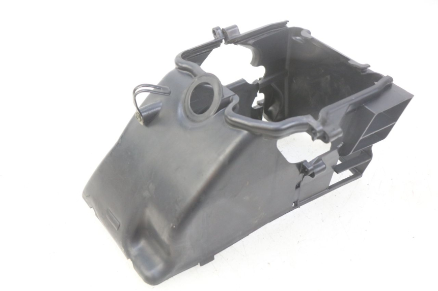 photo de CACHE CYLINDRE PEUGEOT TWEET 125 (2010 - 2017) - Autre angle de vue