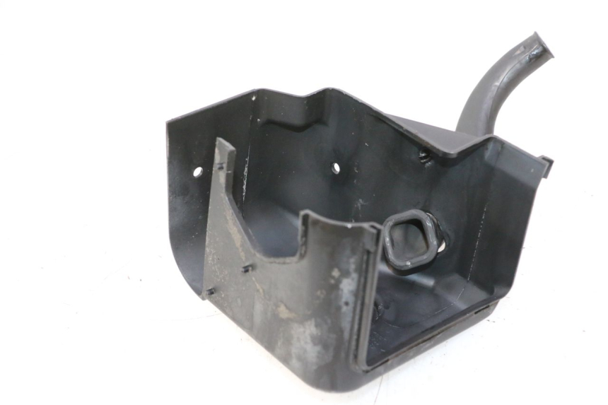 photo de CACHE CYLINDRE PIAGGIO TYPHOON 50 (2000 - 2009) - Autre angle de vue