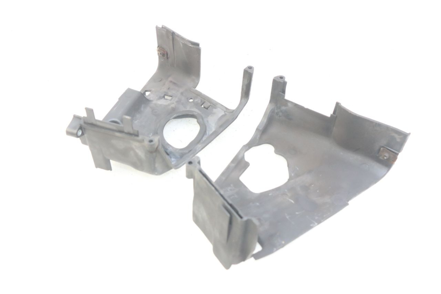 photo de CACHE CYLINDRE PIAGGIO VESPA LXV 125 (2006 - 2009) - Autre angle de vue