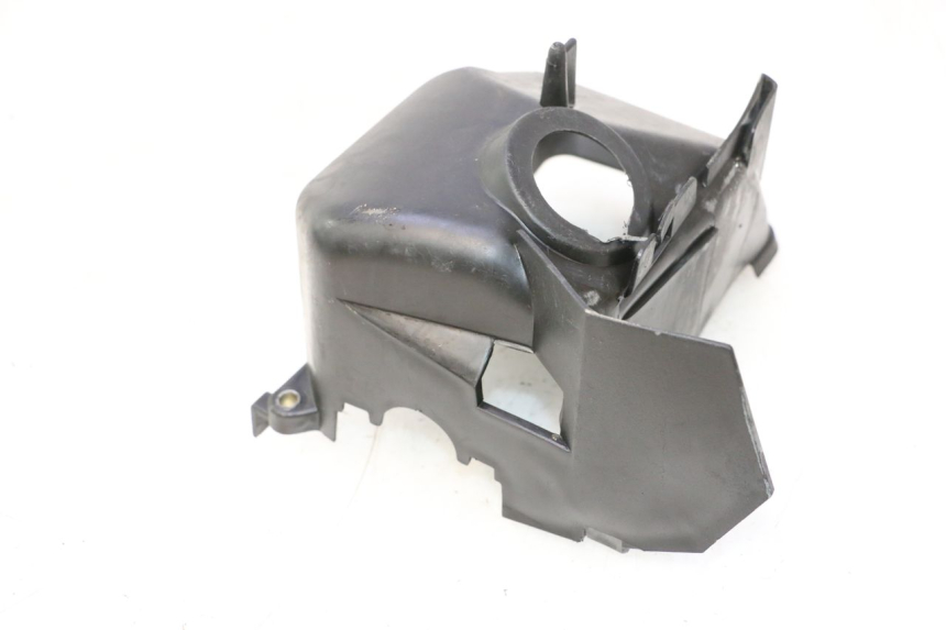 photo de CACHE CYLINDRE PEUGEOT VIVACITY 50 (2004 - 2009) - Points de fixation