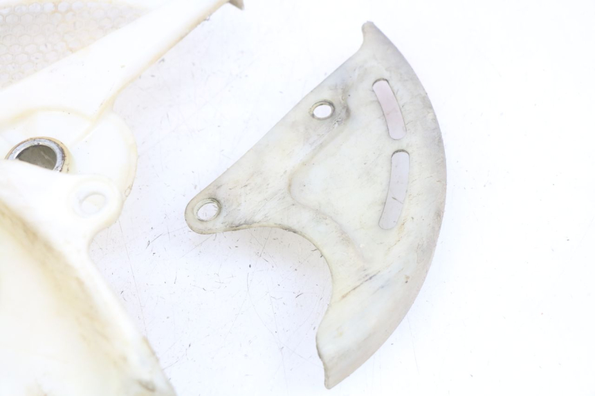 photo de CACHE DISQUE FREIN HONDA CRF CR-F 450 (2009 - 2012) - Gros plan technique