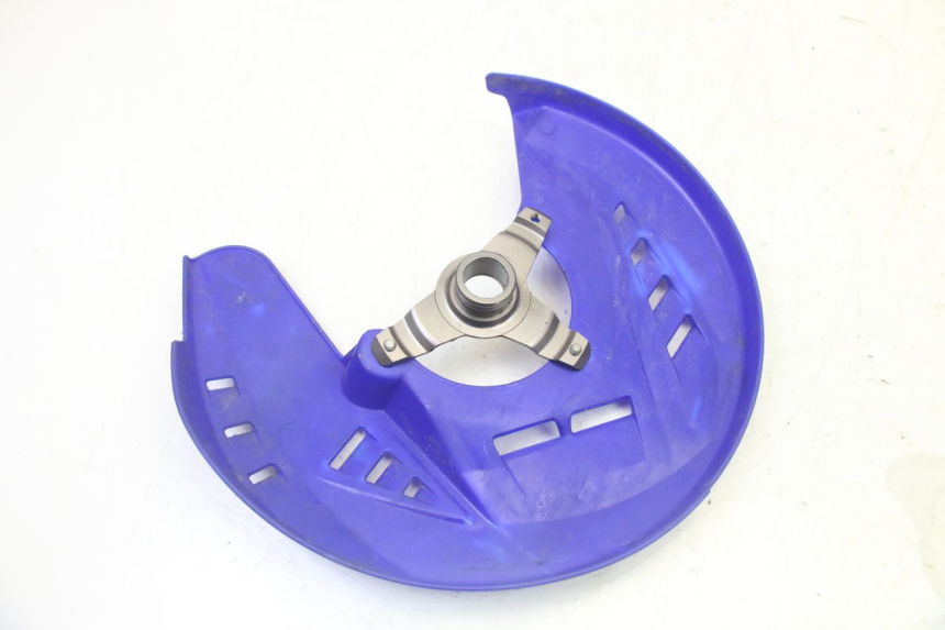 photo de CACHE DISQUE FREIN YAMAHA YZ-F YZF 250 (2014 - 2018) - Gros plan technique
