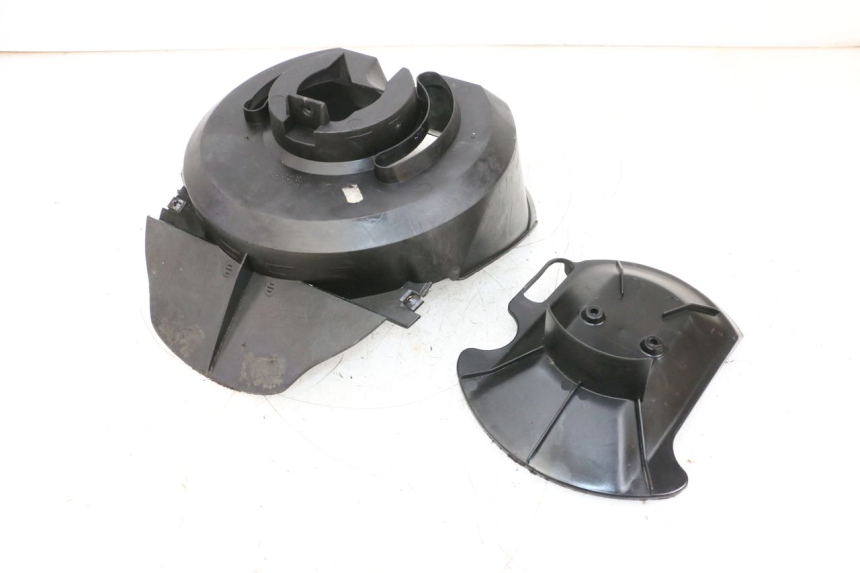 photo de CACHE FOURCHE MBK BOOSTER SPIRIT NAKED 50 (2004 - 2017) - Détail de la pièce