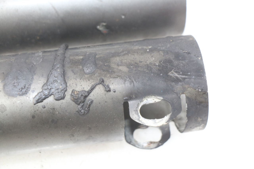 photo de CACHE FOURCHE ROYAL ENFIELD BULLET CLASSIC 500 (2017 - 2020) - Gros plan technique