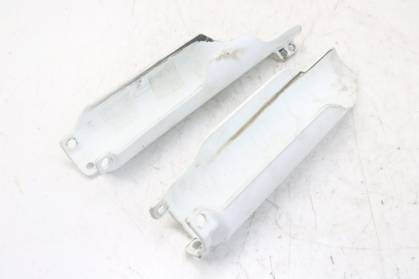 photo de CACHE FOURCHE HONDA CRF CR-F RX 450 (2017 - 2021) - Gros plan technique