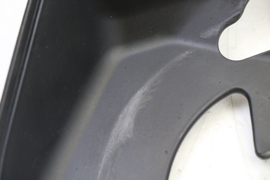 photo de CACHE FOURCHE PEUGEOT KISBEE 4T 50 (2018 - 2022) - Détail de la pièce