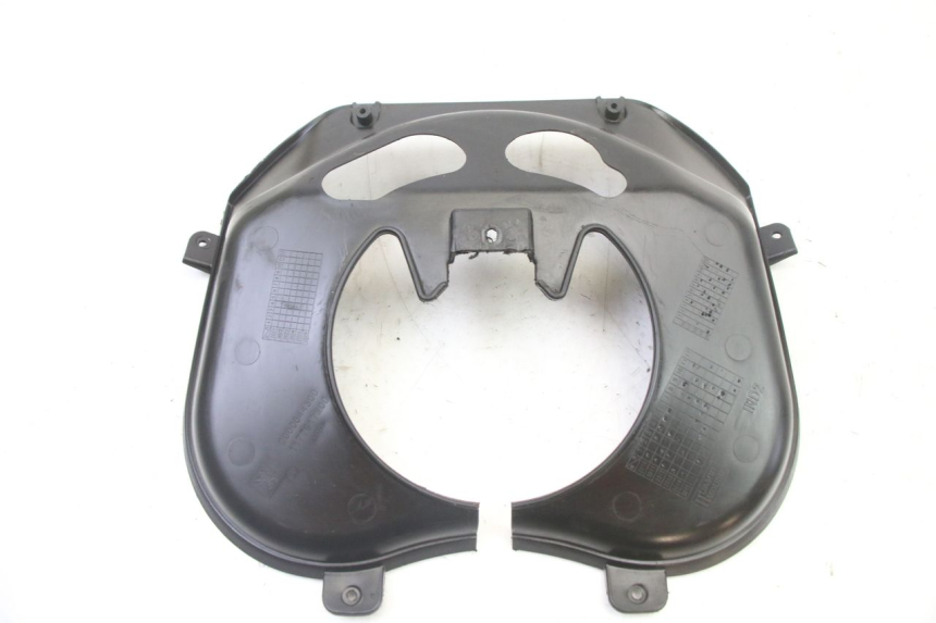 photo de CACHE FOURCHE PEUGEOT KISBEE 4T 50 (2018 - 2022) - Gros plan technique