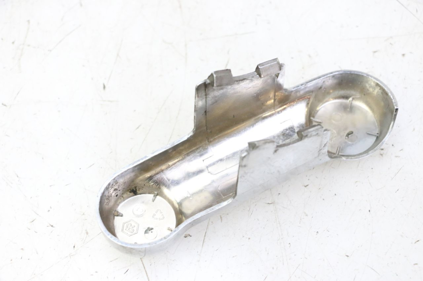 photo de CACHE FOURCHE PIAGGIO LXV 4T 50 (2009 - 2013) - Autre angle de vue