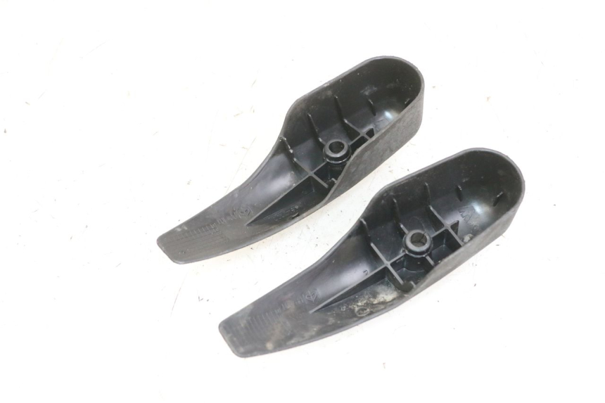 photo de CACHE FOURCHE PIAGGIO MP3 125 (2006 - 2014) - Détail de la pièce