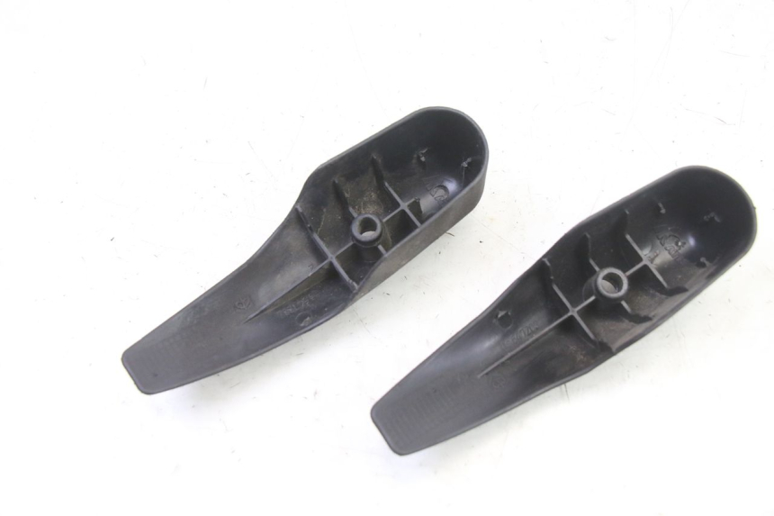 photo de CACHE FOURCHE PIAGGIO MP3 500 (2014 - 2017) - Gros plan technique