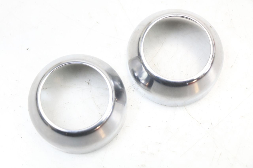 photo de CACHE FOURCHE HARLEY DAVIDSON SPORTSTER XL CUSTOM 1200 (2003 - 2004) - Détail de la pièce