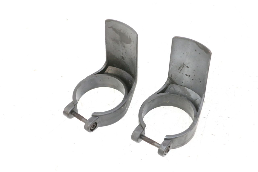 photo de CACHE FOURCHE TRIUMPH SPRINT 900 (1995 - 1998) - Détail de la pièce