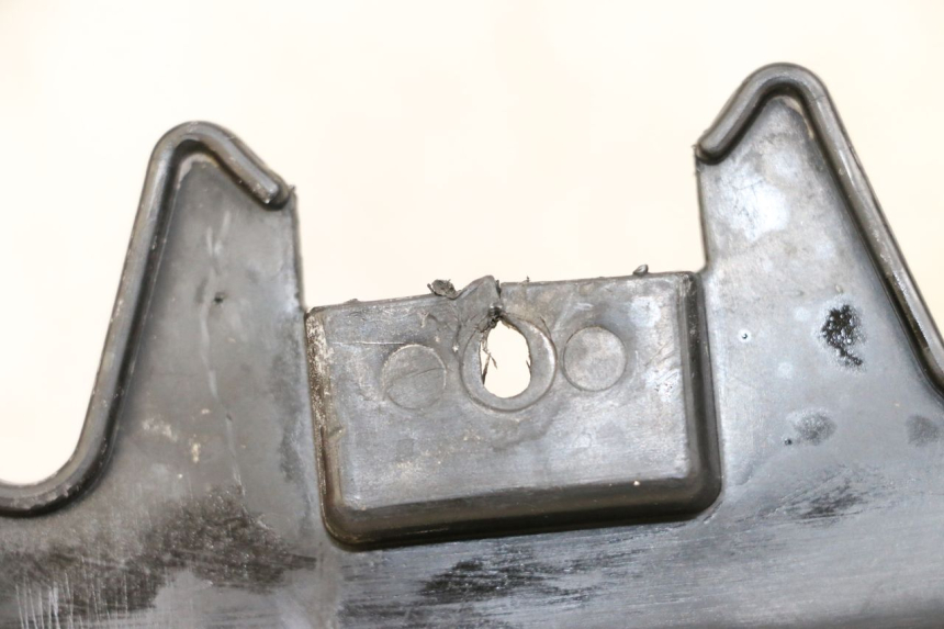 photo de CACHE FOURCHE PEUGEOT STREETZONE 2T 50 (2014 - 2019) - Détail de la pièce