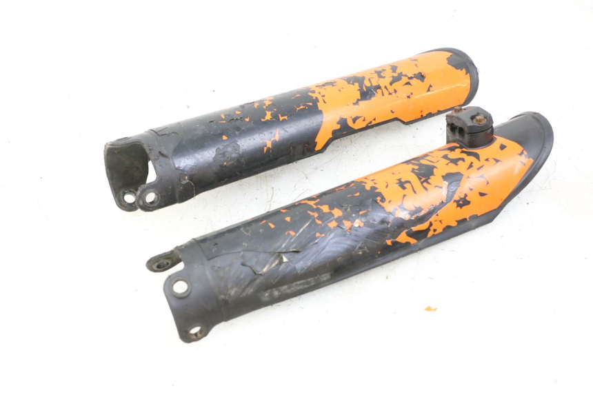 photo de CACHE FOURCHE KTM SUPERENDURO R 950 (2005 - 2009) - Autre angle de vue