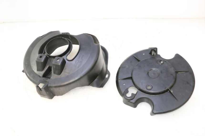 photo de CACHE FOURCHE PEUGEOT TREKKER 50 (1995 - 2004) - Autre angle de vue