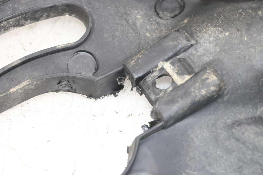 photo de CACHE FOURCHE PIAGGIO TYPHOON 80 (1994 - 1997) - Détail de la pièce