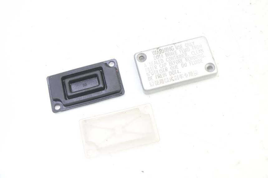 photo de CACHE MAITRE CYLINDRE KYMCO AGILITY 4T 50 (2005 - 2018) - Zoom état d’usage