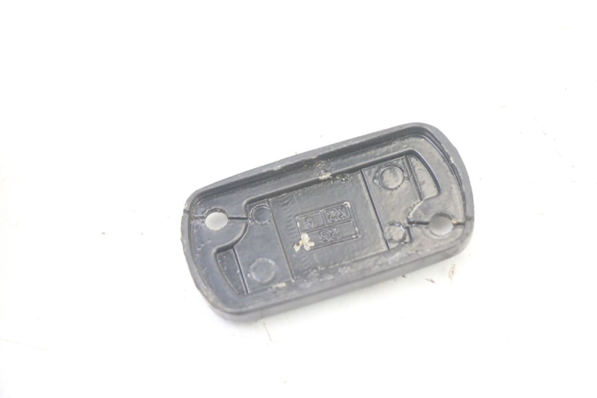 photo de CACHE MAITRE CYLINDRE PEUGEOT ELYSTAR 50 (2002 - 2014) - Autre angle de vue