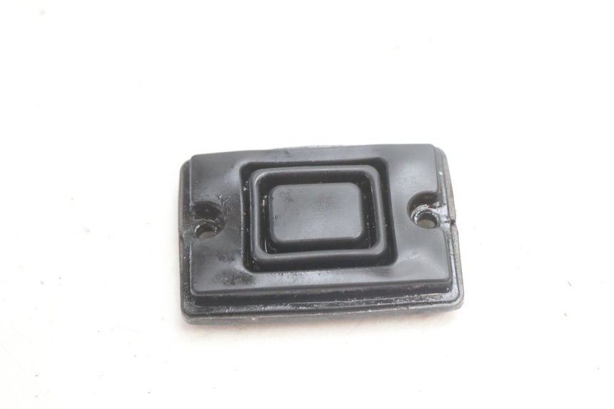 photo de CACHE MAITRE CYLINDRE KAWASAKI GPX F ZX750F 750 (1986 - 1990) - Zoom état d’usage