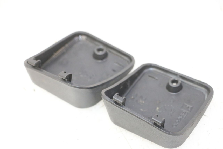 photo de CACHE MAITRE CYLINDRE PIAGGIO MP3 RL 250 (2006 - 2010) - Autre angle de vue