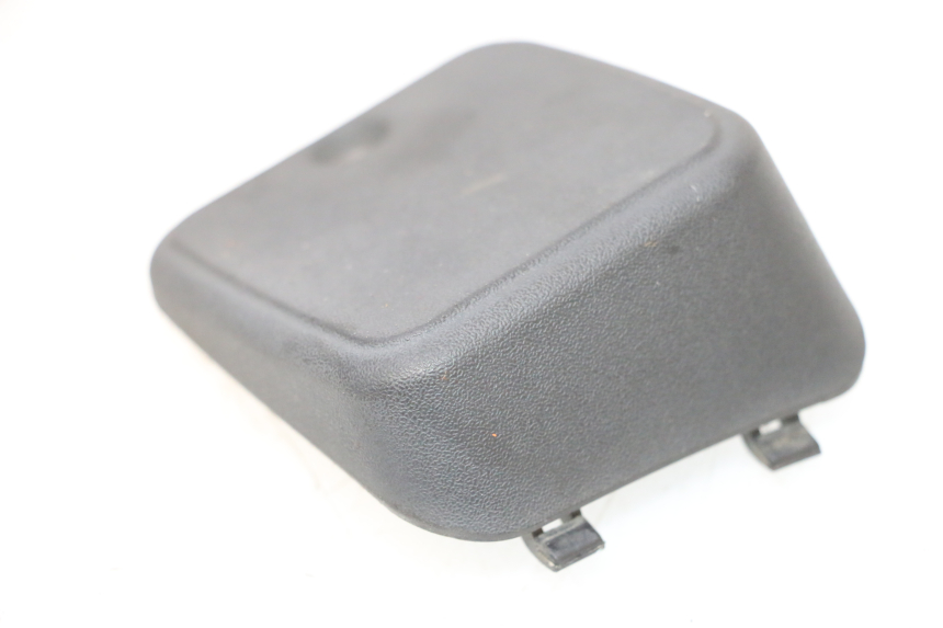 photo de CACHE MAITRE CYLINDRE PIAGGIO MP3 RL 250 (2006 - 2010) - Détail de la pièce