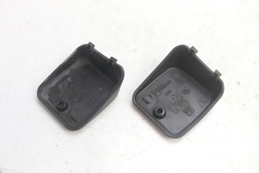 photo de CACHE MAITRE CYLINDRE PIAGGIO MP3 125 (2006 - 2014) - Zoom état d’usage