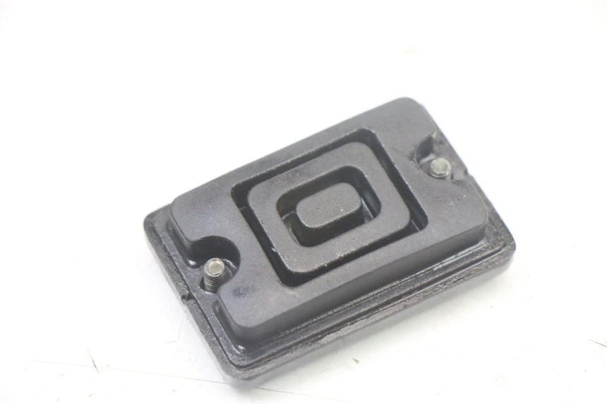 photo de CACHE MAITRE CYLINDRE PEUGEOT SPEEDFIGHT 3 LC 2T 50 (2009 - 2015) - Vue d’ensemble