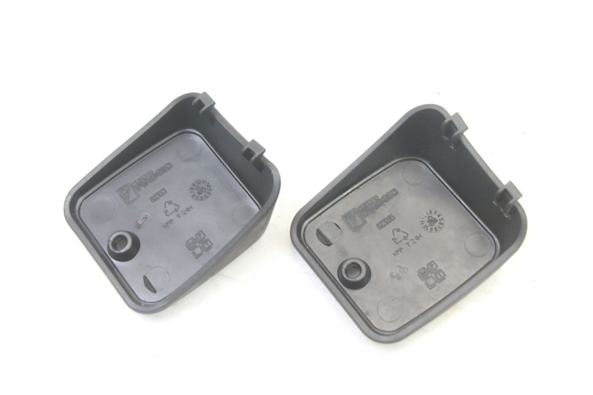 photo de CACHE MAITRE CYLINDRE PIAGGIO MP3 LT 400 (2007 - 2012) - Autre angle de vue