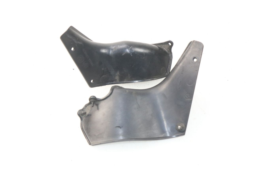 photo de CACHE MOTEUR MV AGUSTA BRUTALE R WALLY 910 (2008 - 2008) - Détail de la pièce