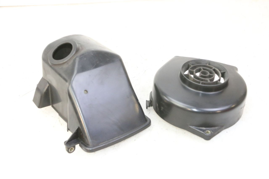 photo de CACHE MOTEUR PEUGEOT CITYSTAR 50 (2013 - 2017) - Gros plan technique