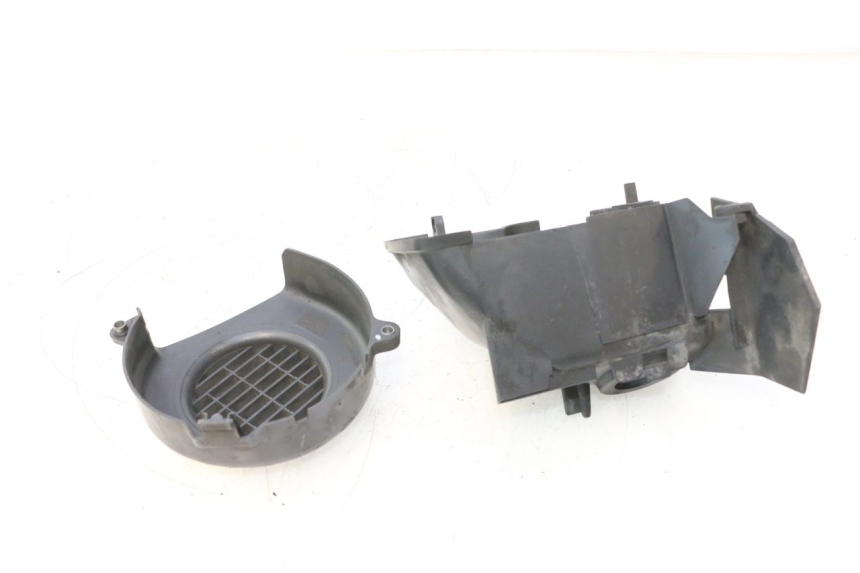 photo de CACHE MOTEUR PEUGEOT ELYSTAR 50 (2002 - 2014) - Détail de la pièce