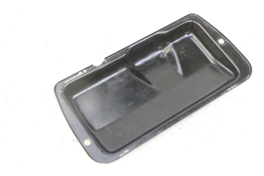 photo de CACHE MOTEUR SUZUKI GS GSE 500 (2001 - 2003) - Détail de la pièce