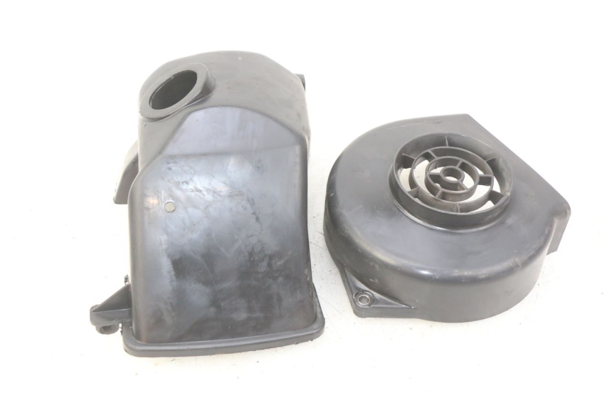 photo de CACHE MOTEUR PEUGEOT LUDIX 50 (2008 - 2017) - Gros plan technique