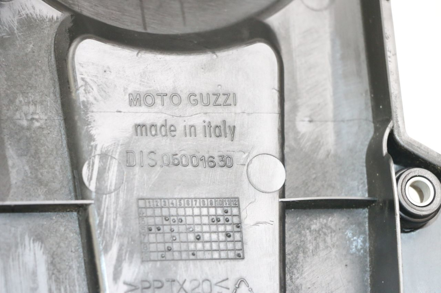 photo de CACHE MOTEUR MOTO GUZZI NORGE 8V GT 1200 (2011 - 2016) - Détail de la pièce