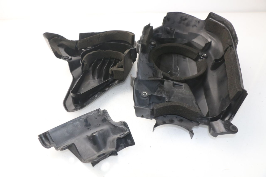 photo de CACHE MOTEUR HONDA NSS EX FORZA 250 (2005 - 2013) - Gros plan technique