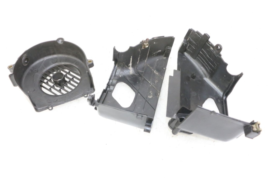 photo de CACHE MOTEUR PEUGEOT KISBEE 4T 50 (2010 - 2017) - Autre angle de vue