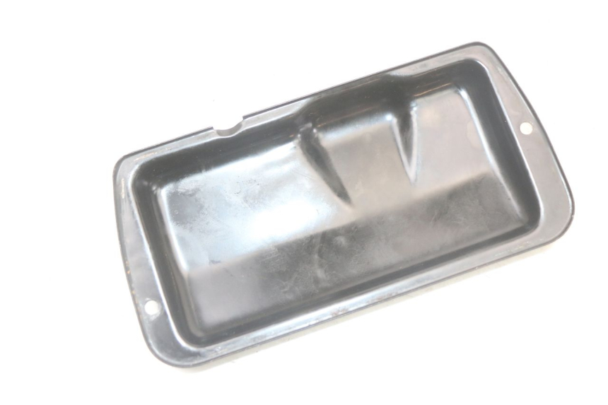 photo de CACHE MOTEUR SUZUKI GS F 500 (2004 - 2007) - Zoom état d’usage