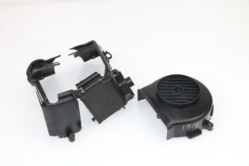 photo de CACHE MOTEUR ROADSIGN WALLABY 50 (2009 - 2014) - Détail de la pièce