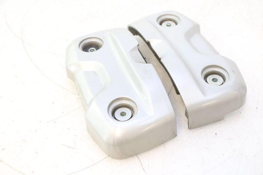 photo de CACHE MOTEUR HONDA XLV VARADERO 125 (2007 - 2012) - Vue d’ensemble