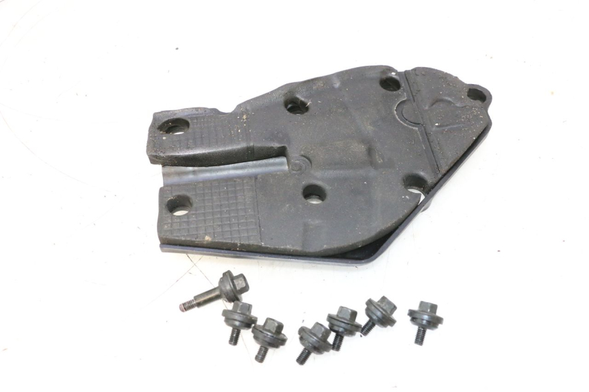 photo de CACHE MOTEUR KAWASAKI ZX-6R ZX6R 600 (2000 - 2002) - Détail de la pièce
