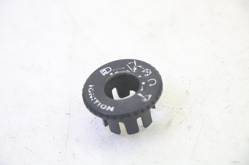 photo de CACHE NEIMAN QUADRO 4 4D 350 (2015 - 2018) - Détail de la pièce